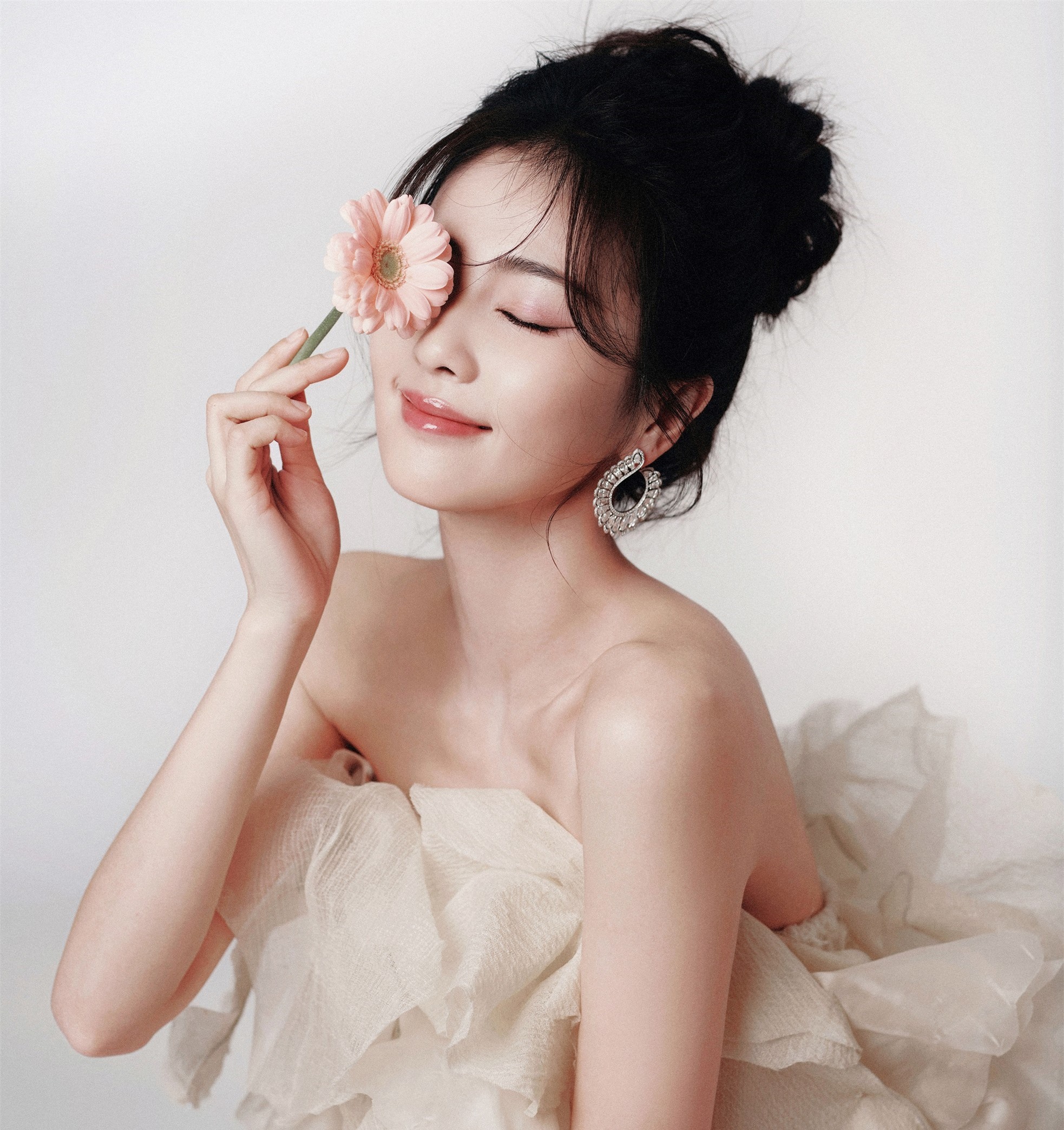 Bạch Lộc được khen đẹp như tiên nữ ảnh 9