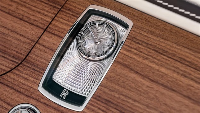 Cận cảnh siêu xe đắt nhất thế giới của Roll-Royce vừa ra mắt ảnh 5