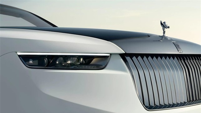 Cận cảnh siêu xe đắt nhất thế giới của Roll-Royce vừa ra mắt ảnh 6