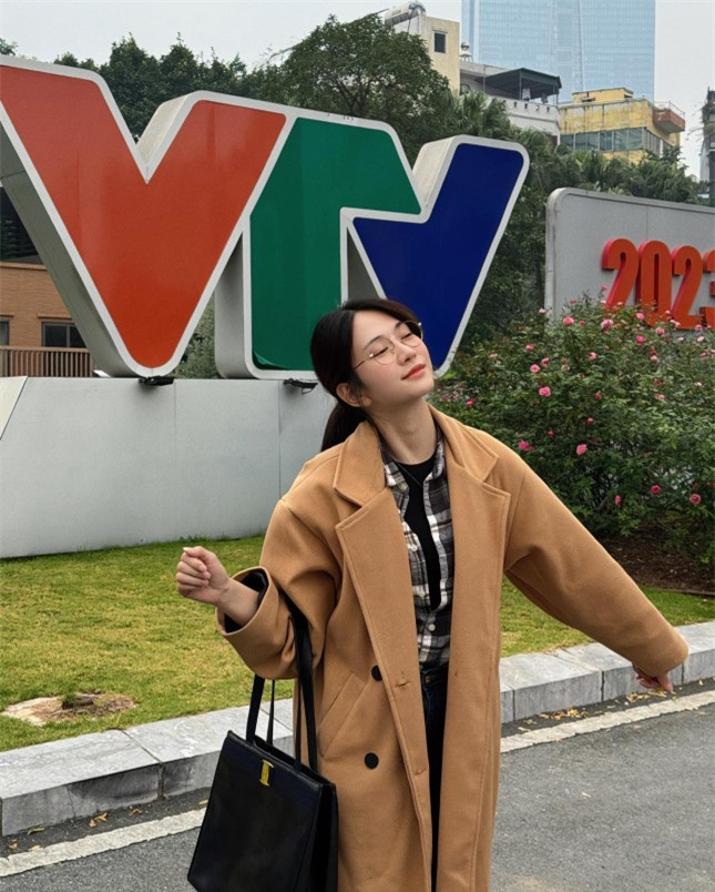 Từng bị cắt sóng trên đài truyền hình vì hình ảnh kém duyên, Lê Bống giờ ra sao? ảnh 4