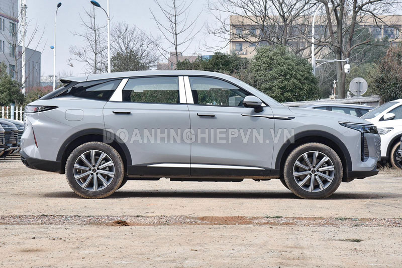 Đối thủ của Hyundai Santa Fe ra mắt, công suất 544 mã lực, siêu tiết kiệm xăng, nội thất sang chảnh, giá từ 520 triệu đồng