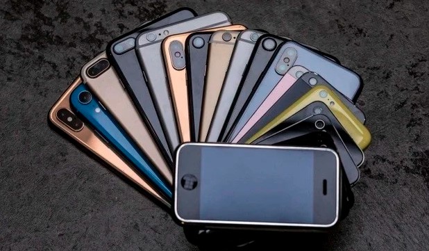 Hơn 1.000 điện thoại iPhone, Samsung đấu giá chỉ 20.000 đồng/chiếc