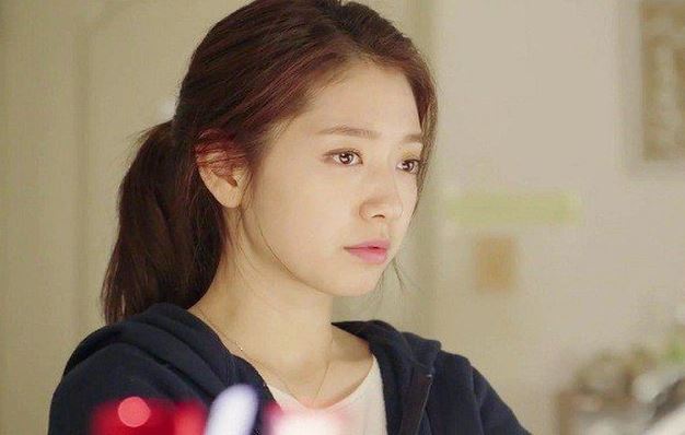 Tôi ngày càng rối bời sau cuộc chạm mặt vợ cũ và con của người yêu trong nhà