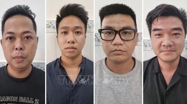 Bắt giam 4 đối tượng về hành vi chiếm đoạt tài sản
