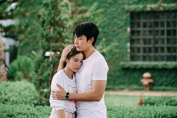 Bố bạn gái đang lưỡng lự chuyện cưới xin, nào ngờ cái tát của tôi dành cho em trai cô ấy khiến ông đồng ý ngay lập tức