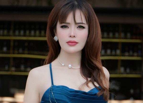 Ngắm nhìn nhan sắc Á hậu Trúc Linh xinh đẹp trong bộ ảnh mới