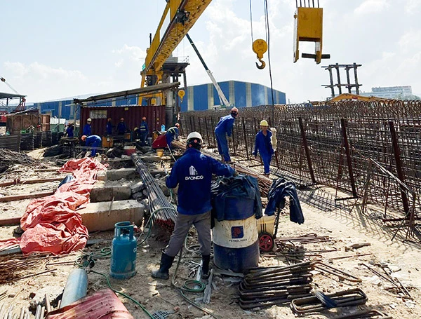 Dự án xây dựng đường ven biển nối cảng Liên Chiểu (Đà Nẵng) đầy nhanh tiến độ thi công, giải ngân vốn đầu tư công ngay từ đầu năm 2024.
