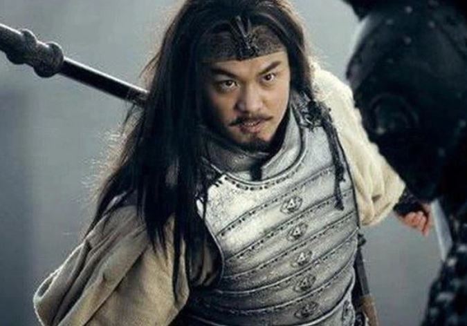 Không phải Quan Vũ, Trương Phi, chỉ 2 người này mới có thể đánh bại võ tướng được mệnh danh là 'Lã Bố tái thế'