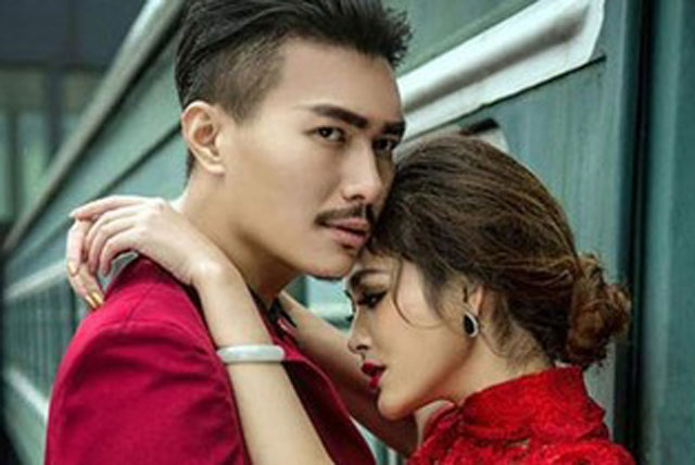 Nữ giám đốc chết lặng nhìn người yêu bao năm rạng ngời hạnh phúc bên người đàn bà khác