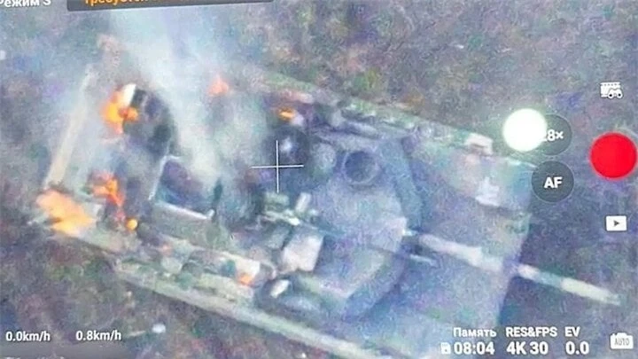 Xe tăng M1A1 Abrams của Ukraine bị phá hủy trên chiến trường.