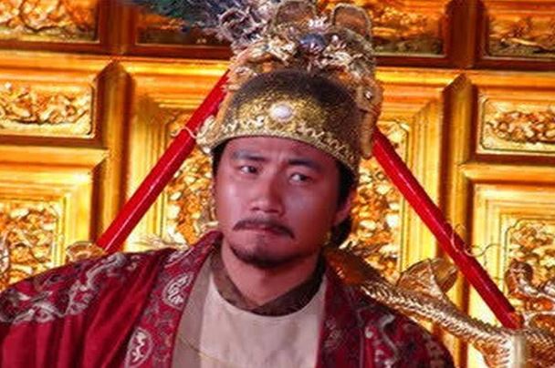 Chu Nguyên Chương thết đãi công thần, Lưu Bá Ôn vừa nhìn thấy đồ ăn mặt liền biến sắc vì nhận ra ý định đáng sợ của vua