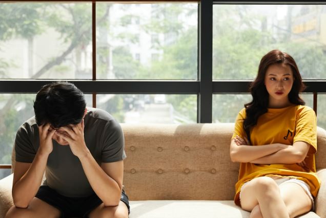 Tôi giật mình khi bước vào phòng của người yêu bởi anh treo loạt hình ảnh vô cùng "nóng mắt"