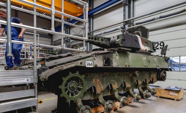 Quan chức châu Âu đề xuất chuyển ngành công nghiệp vũ khí sang thời chiến