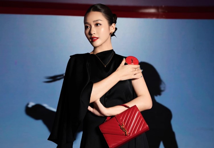 Diễn viên Khả Ngân 'biến hình' gợi cảm thu hút mọi ánh nhìn