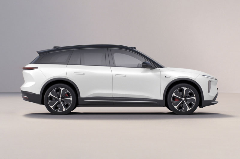 SUV công suất 490 mã lực, giá gần 1,1 tỷ đồng