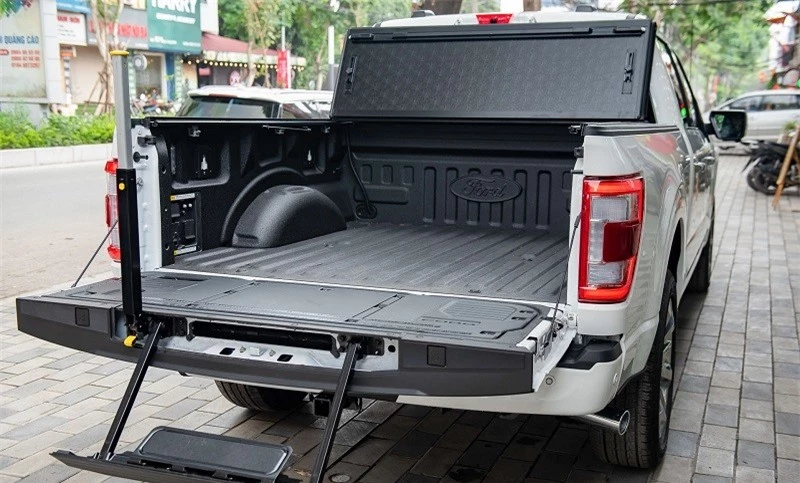 Cận cảnh siêu bán tải Ford F-150 Limited vừa về Việt Nam, giá hơn 6 tỷ đồng