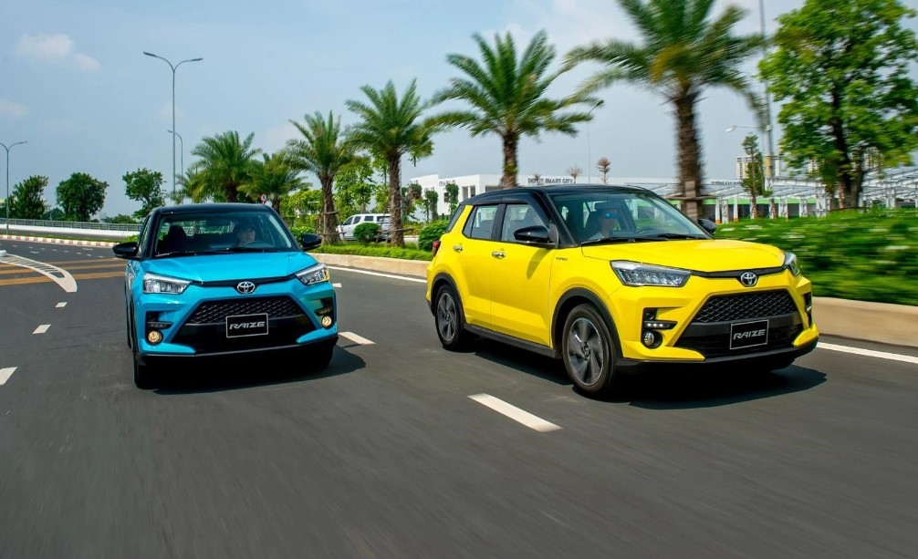 Toyota Raize, Yaris Cross và Fortuner giảm giá mạnh