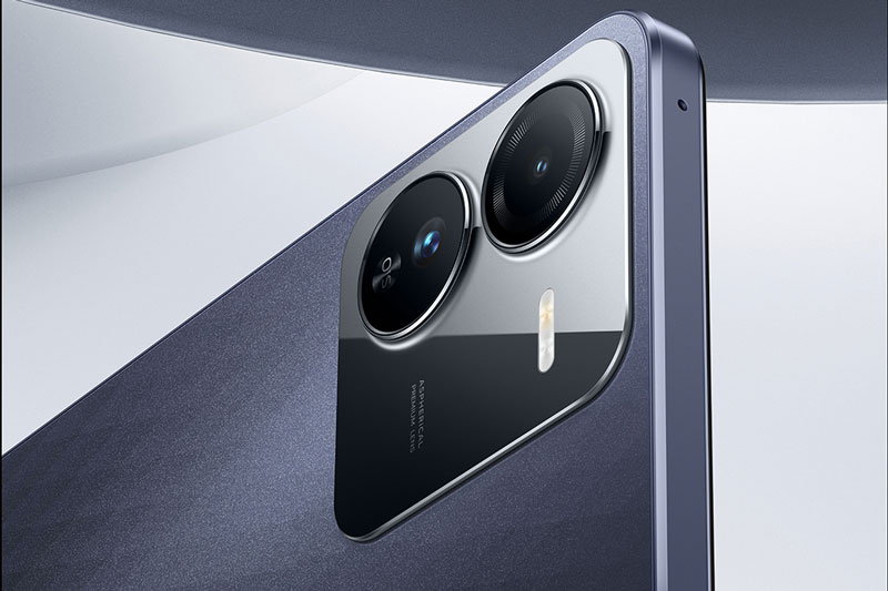 Smartphone chống nước, chip Dimensity 7200, RAM 8 GB, sạc siêu tốc, giá hấp dẫn