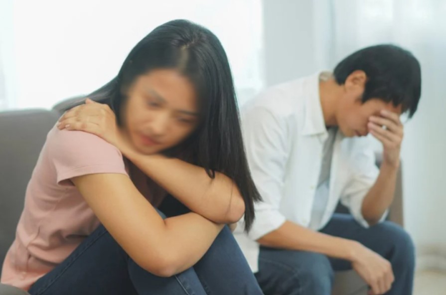 Choáng váng vì chồng lắp 6 camera siêu nhỏ khắp nhà để theo dõi mọi hoạt động của vợ