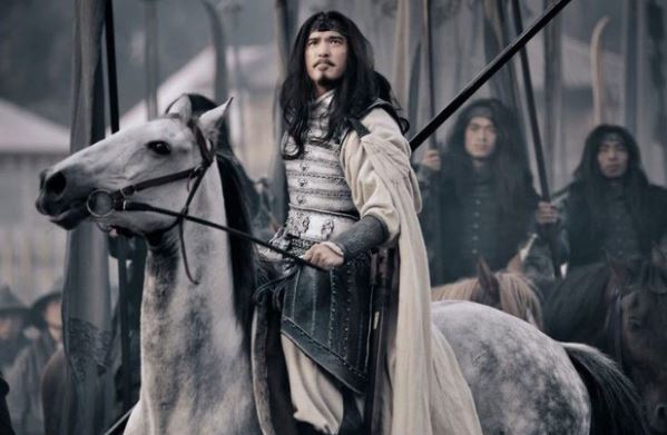 Thân là ngũ hổ tướng lại từng đánh cho Tào Tháo tan tác, vì lẽ gì Mã Siêu không được Gia Cát Lượng dẫn theo khi xuất chinh?