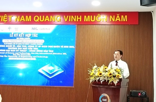 Hợp tác phát triển nhân lực ngành điện tử, vi mạch bán dẫn
