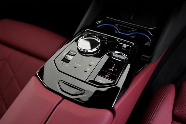 BMW 5-Series thế hệ mới ra mắt tại Thái Lan ảnh 13