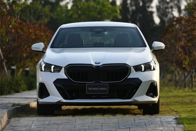 BMW 5-Series thế hệ mới ra mắt tại Thái Lan ảnh 2