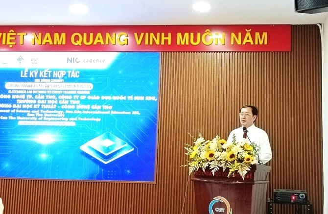 Bộ trưởng Bộ KH&CN Huỳnh Thành Đạt phát biểu tại lễ ký kết.