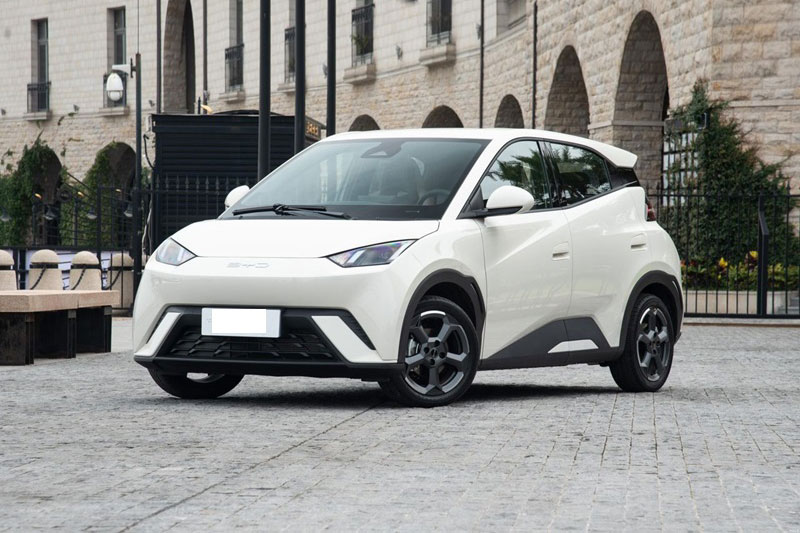 Vừa bị Trung Quốc soán ngôi vương xuất khẩu ô tô của thế giới, các hãng xe Nhật Bản tiếp tục ‘ngậm trái đắng’ trên chính sân nhà