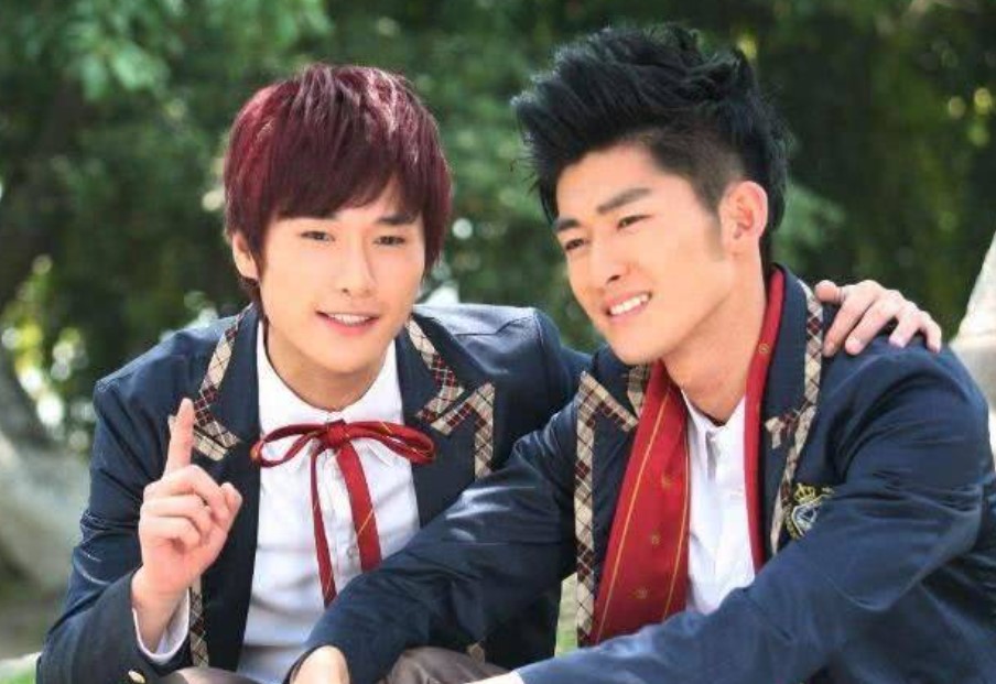 Mỹ nam bị đuổi khỏi showbiz vì mắc bệnh "khó nói", giờ ngồi một chỗ bỏ túi 700 tỷ