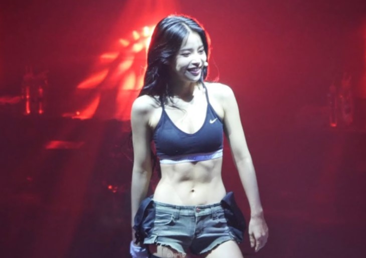 4 sao Hàn chán làm "gái ngoan", phá vỡ chuẩn mực để khoe trọn đường cong cơ thể