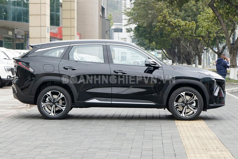 ‘Kẻ thay thế’ Honda CR-V với công suất 390 mã lực, ‘uống xăng như ngửi’, giá rẻ bất ngờ