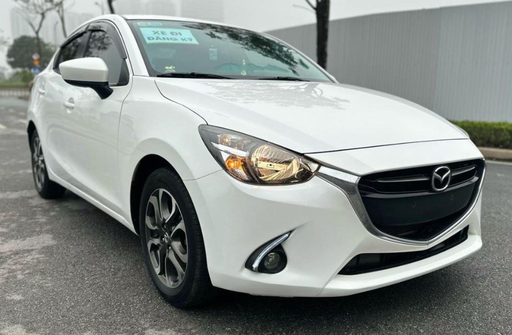 Lăn bánh 8 năm, Mazda2 được chào bán với giá rẻ hơn cả Kia Morning