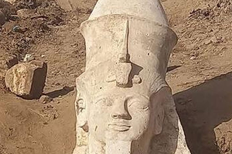 Tìm thấy nửa trên của bức tượng Pharaoh Ramesses II nổi tiếng