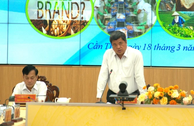 Thứ trưởng Bộ NN&PTNT Trần Thanh Nam chủ trì hội thảo.