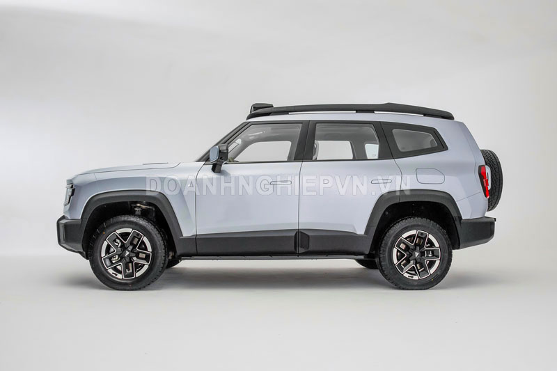 SUV địa hình công suất 430 mã lực, ‘uống xăng như ngửi’, giá hơn 800 triệu đồng, cạnh tranh với Toyota Land Cruiser