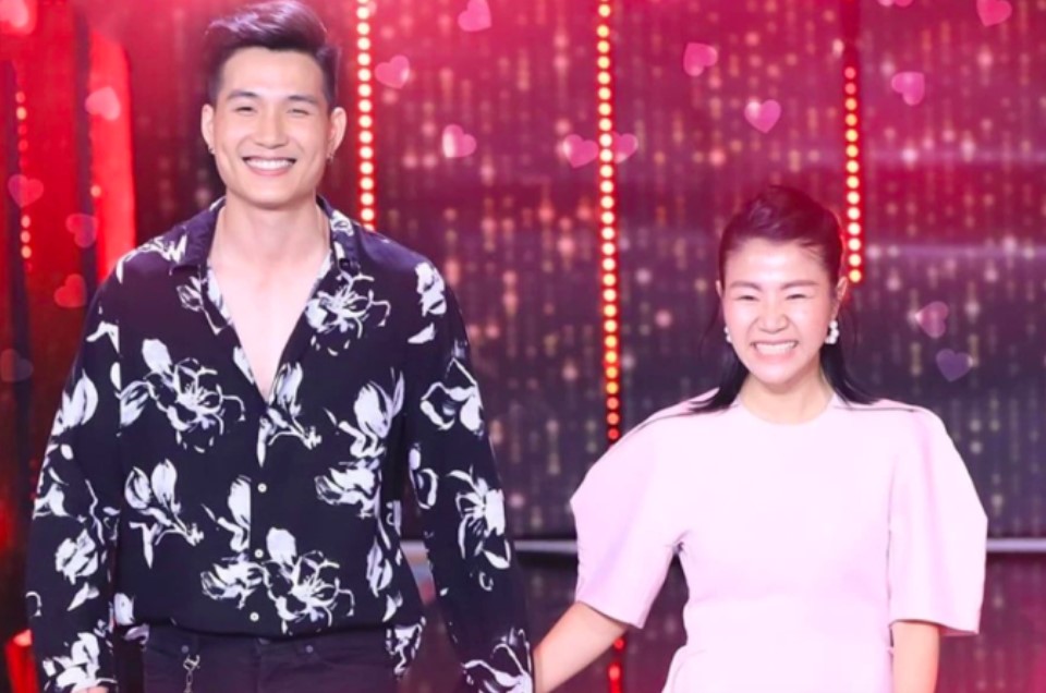 Hot boy Người ấy là ai vướng nghi vấn âm thầm chia tay vợ, hiện tại là "tổng tài" được gán ghép với mỹ nhân trong phim