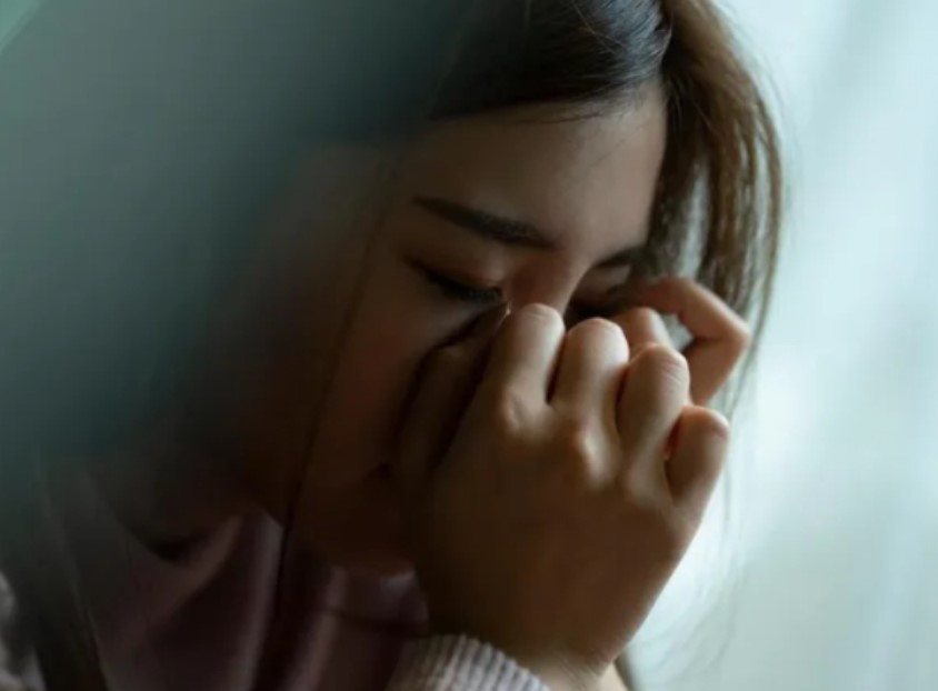 Được thừa kế cả tỷ bạc nhưng chồng nhất quyết mặc kệ vợ tự gánh nợ