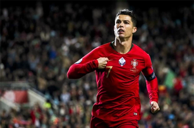 Ronaldo đang giữ hàng loạt kỷ lục tại tuyển quốc gia