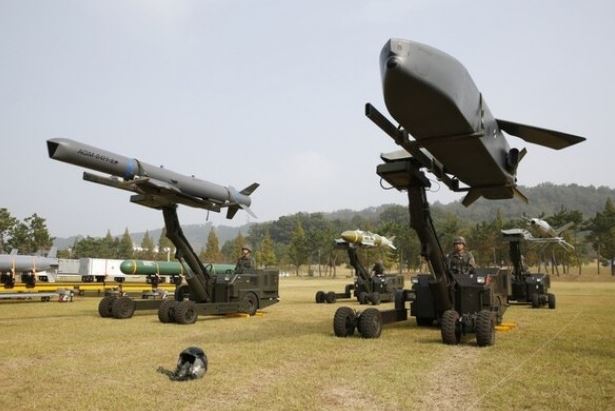 Anh sẽ mua tên lửa Taurus để 'rảnh tay' tặng Storm Shadow