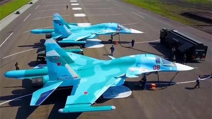 Chiến đấu cơ Su-34.