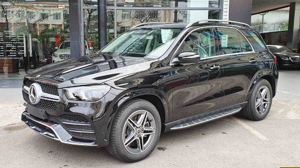 Xe sang Mercedes tồn kho từ 2022, giảm giá hàng trăm triệu đồng, có nên mua?