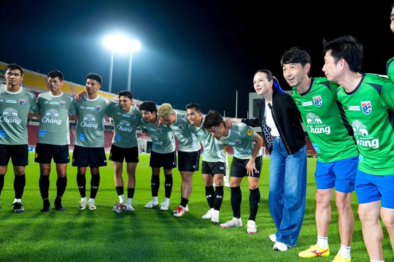 ĐT Thái Lan cùng lúc vui buồn trước thềm chạm trán Hàn Quốc