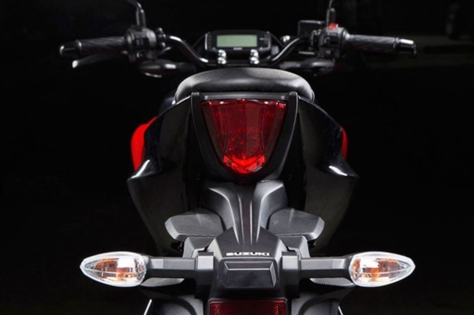 Suzuki ra mắt ‘ông hoàng côn tay’ 150cc đẹp lấn át Honda Winner X và Exciter, giá rẻ 49,6 triệu đồng