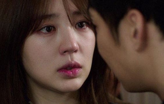 Vợ đau bụng dữ dội mỗi ngày nhưng nhất định không chịu đi khám, chuyện xảy ra sau đó khiến tôi vừa đau đớn vừa tức giận