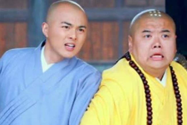 Thời cổ đại, trên đầu các vị hòa thượng đều có các nốt chấm tròn, tại sao hòa thượng thời nay lại không có?