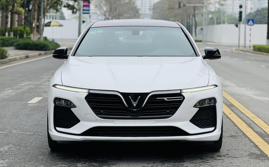 VinFast Lux A2.0 sử dụng 3 năm mất giá ngang một chiếc Honda City