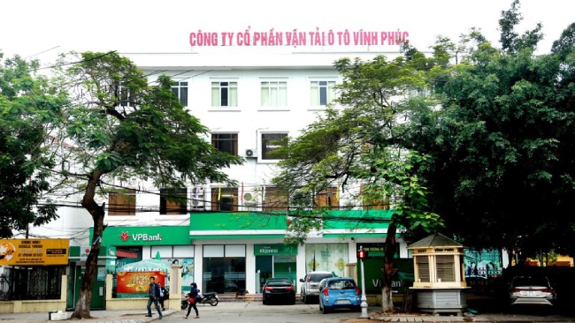 Tạm hoãn xuất cảnh Giám đốc Công ty cổ phần Vận tải ô tô Vĩnh Phúc Nguyễn Văn Thắng