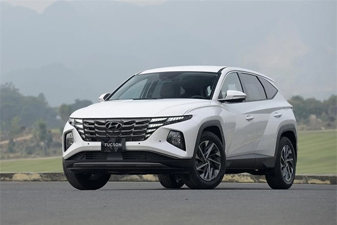 Giá lăn bánh Hyundai Tucson cuối tháng 2/2024 ‘rẻ như bèo’, có thể lật đổ Mazda CX-5 và Honda CR-V ảnh 3