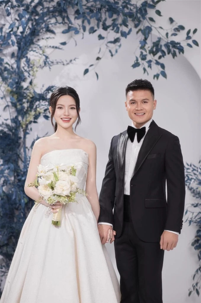Ảnh cưới của Quang Hải và Chu Thanh Huyền